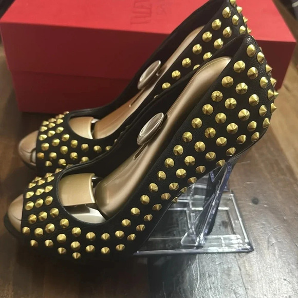 Rock Republic Black Stilettos Gold Studded Peep Toe Platform Shoes Women's 37 - Picture 4 of 7
